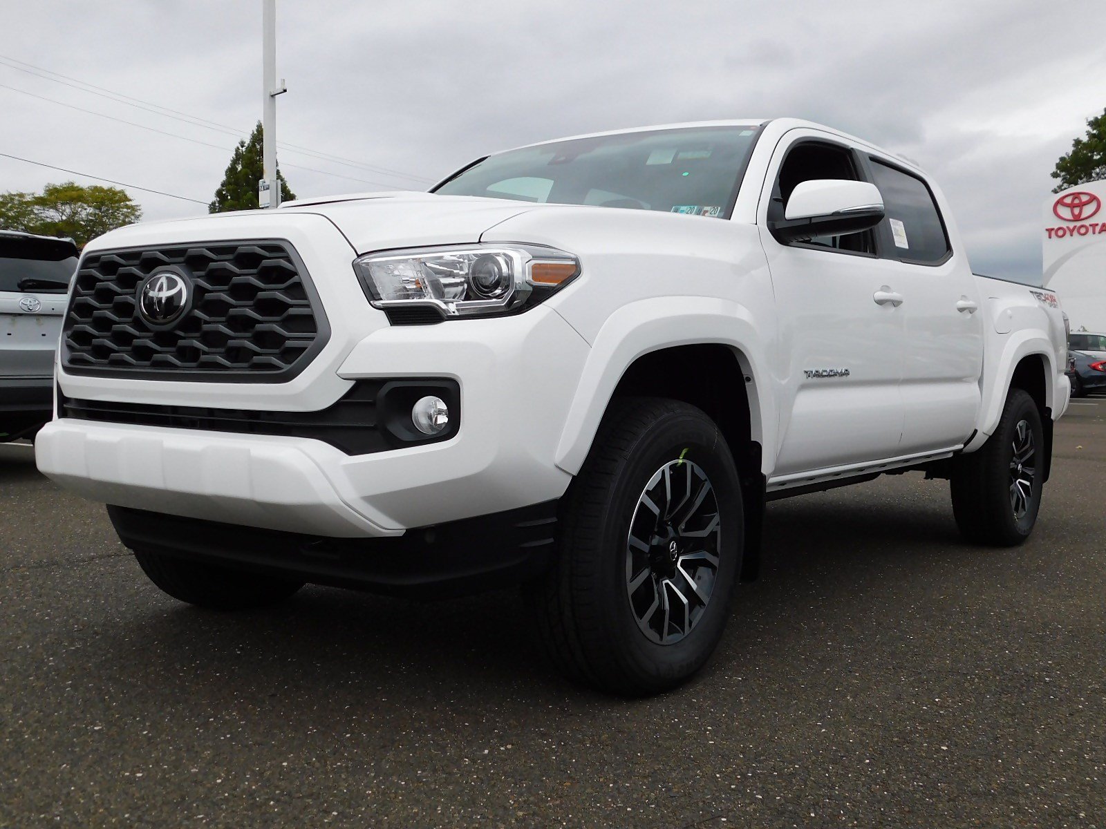 New 2020 Toyota Tacoma TRD Sport Double Cab 5' Bed V6 AT Double Cab in